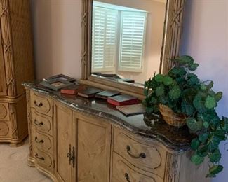 Dresser king bedroom set