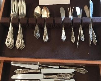One flatware set