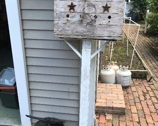 Birdfeeder and ember  bucket 