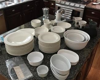 Set of dishes