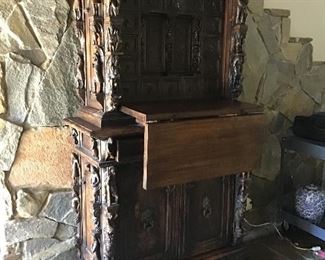 North Italian Ligurian Renaissance carved walnut Bambocci caninet, from Genoa area circa 1600 and later