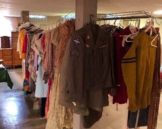 WWII UNIFORMS, VINTAGE CLOTHES