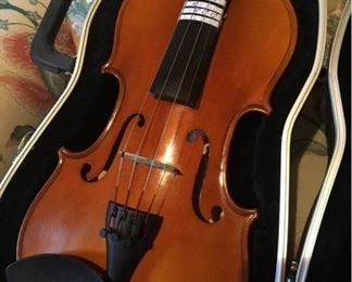 Albert Violin