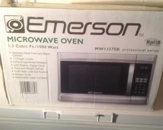 Brand new Emerson microwave...presale $60
