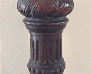 Detail of carving on 4 poster bed