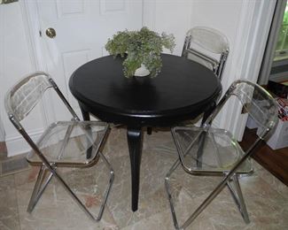 Pila-Style Clear Plastic Folding Chairs (4), Round Table - by Fremarc - Painted Black 36” Dia X 30” H