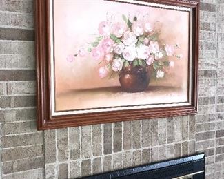 VINTAGE FRAMED FLORAL PICTURE