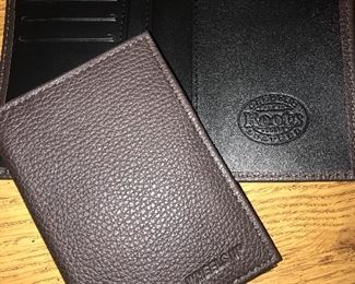 MENS LEATHER ROOTS WALLETS