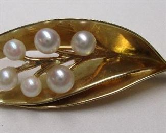 gold and pearl leaf pin