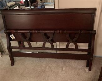 Full Bed Frame complete w/side rails. Matches Vanity, Chest and Nighstands
