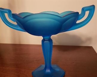Vintage Westmoreland blue satin colonial compote
