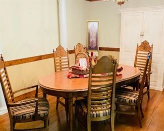 Thomasville Table & Chairs 