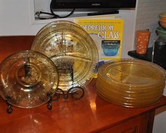 Set of 12 divided depression glass plates