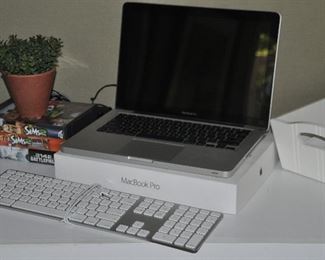 MacBook Pro with keyboard (laptop keys are not working but works perfectly with the keyboard)