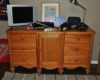 6-drawer chest of drawers plus 3 drawers inside door by Lexington. 35”w x 27”h x 18.75”d