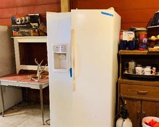 Side by Side Refrigerator 