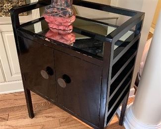 Art Deco stand