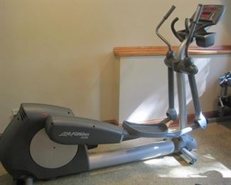 Life Fitness X9i Elliptical.