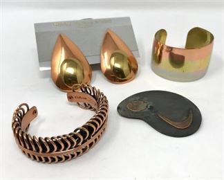 Metal Petals Jewelry https://ctbids.com/#!/description/share/188254