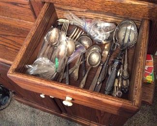 ODDS AND ENDS OF STERLING FLATWARE