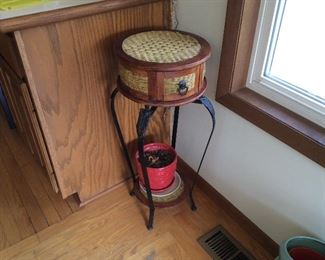 BAND BOX AND NICE CAST IRON FERN STAND