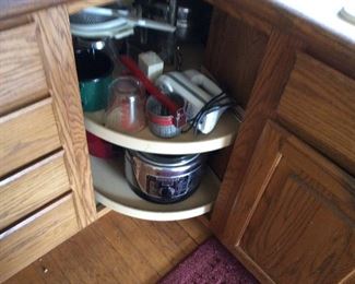 ARRAY OF KITCHEN APPLIANCES