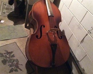 A BASS FIDDLE UNKNOWN MAKER