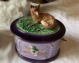 Eichwald Pottery; Czechoslovakia (1406)