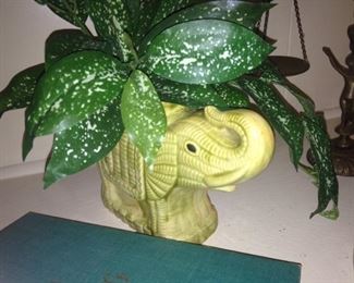 Small elephant planter
