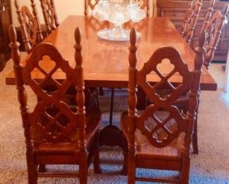 Thomasville dining table; 8 rush seat chairs