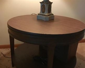 Retro end table 