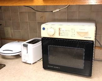 Compact microwave 