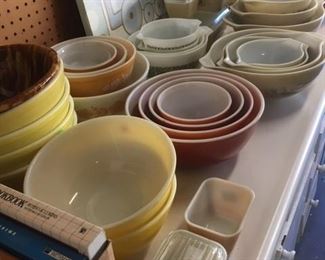 Vintage Pyrex - 60+ pieces