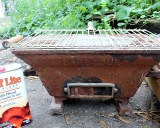 Hibachi style BBQ grill - Vintage; appears to be cast iron.  Built to last!
