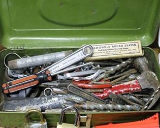 Vintage Green Union Tool box; FULL of many, many tools!