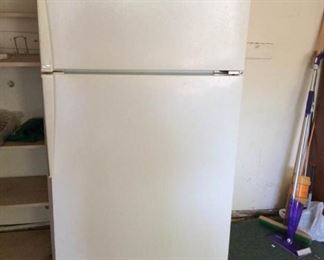 Amana Refrigerator Freezer