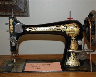 Singer Sewing machine, fabulous Egyptian themed paint!