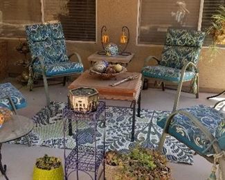 Wonderful  patio furniture for sale. 