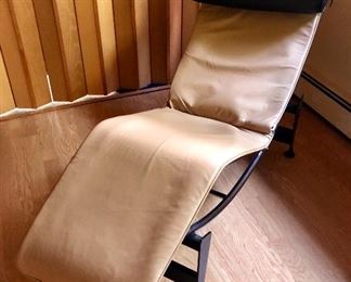 Vintage Le Corbusier Lc4 Lounge Chair