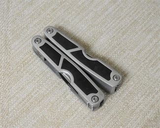 Ozark Trail 7" Multi Tool