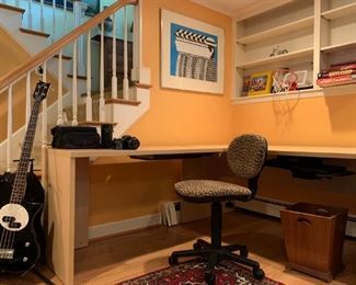 Desk With Return