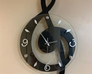 Treble Clef Clock