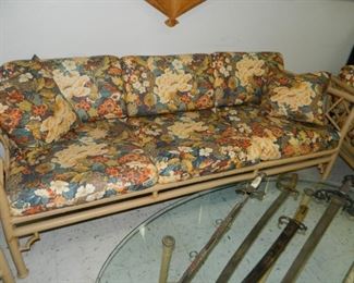 Vintage Meadowcraft patio set - rare and excellent condition