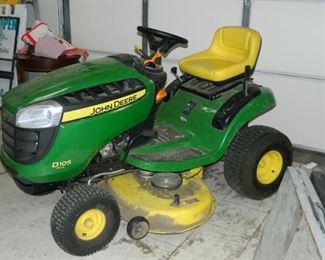 John Deere lawn tractor - 36 hours