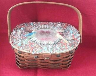 Basket purse with shells and birds