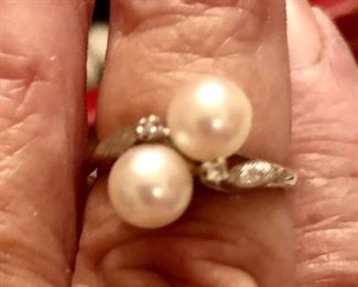 14k diamond pearl ring