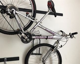 Specialized - Hardrock - BICYCLE
