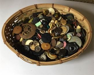 Basket of Buttons https://ctbids.com/#!/description/share/188712