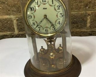 Kundo Anniversary Clock
https://ctbids.com/#!/description/share/188866
