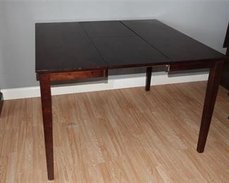 35. Large Stained Maple Dining Table wLeaf
